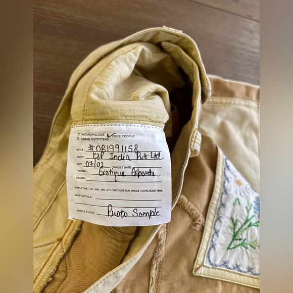 RARE!! Free People We The Free Y2K Yellow Patchwork Embroidered Crop Pant - Picture 12 of 16